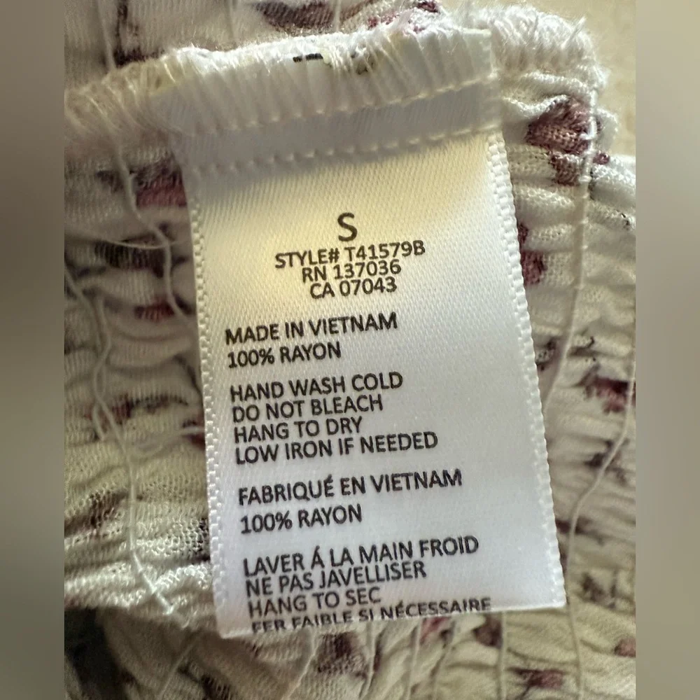 Floral Ruffled Tank Top - Picture 7 of 8